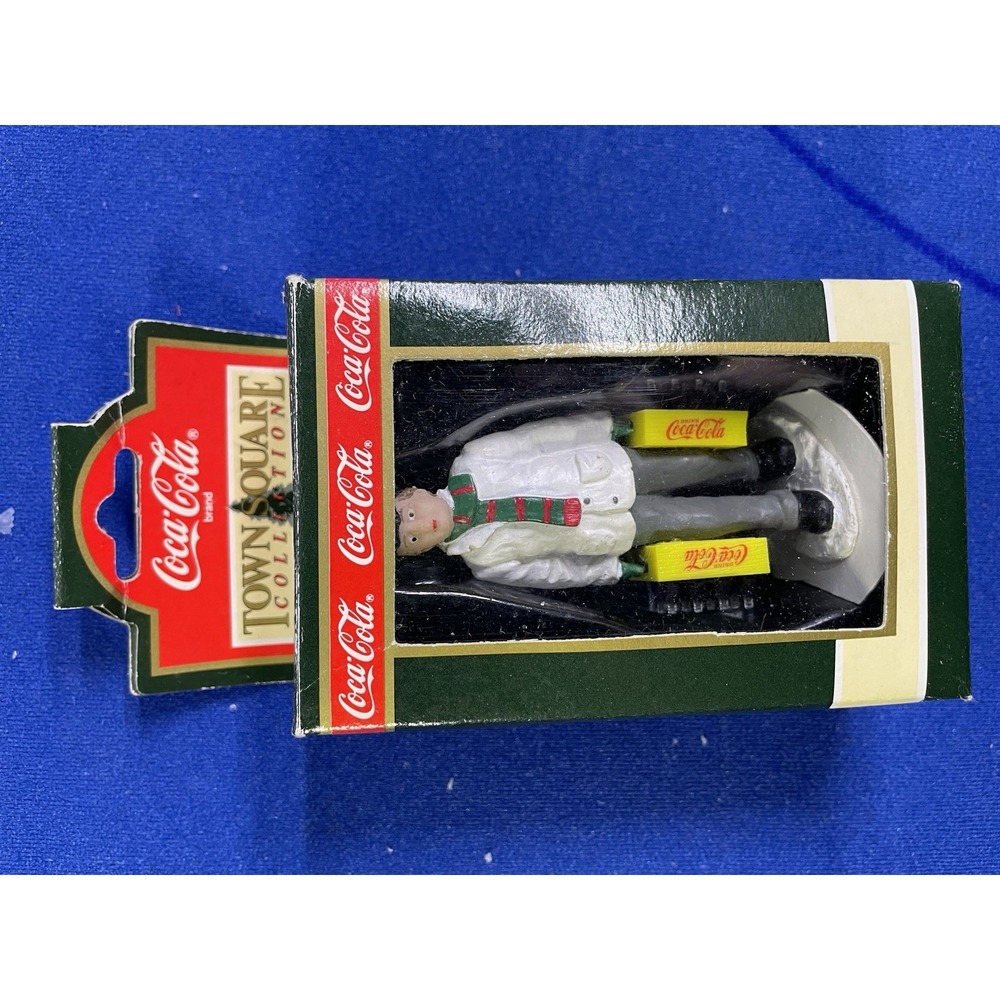 VTG Coca Cola‎ Town Square Stocking up Delivery Man #7980 1992